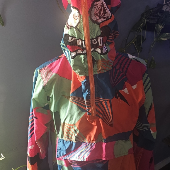 Volcom wind breaker jacket - Picture 3 of 9